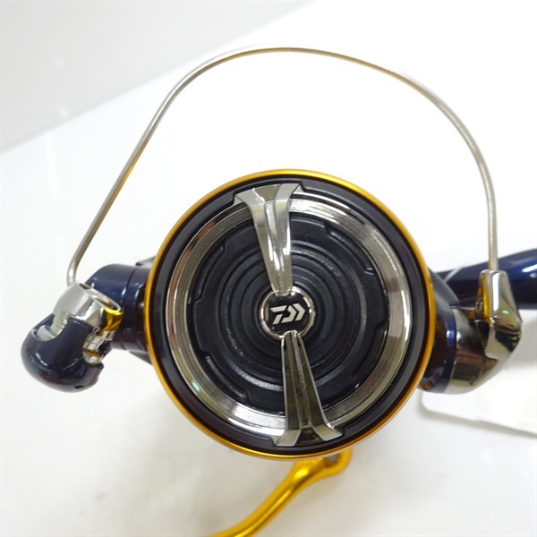 ２４レブロスＬＴ２５００ＳーＸＨ